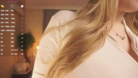 Elizabeth online show from 04/15/26, 04:14