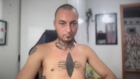 Snapshot of sidvicious23cm chatting on 09/09/25, 05:12 sidvicious23cm online show from 09/09/25, 05:12