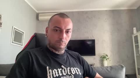 Snapshot of sidvicious23cm chatting on 10/29/25, 10:28 sidvicious23cm online show from 10/29/25, 10:28