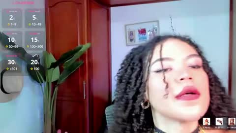 Vaiolet online show from 02/27/26, 03:34