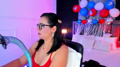 Snapshot of sienarosewood chatting on 07/05/26, 04:30 Siena Rosewood online show from 07/05/26, 04:30