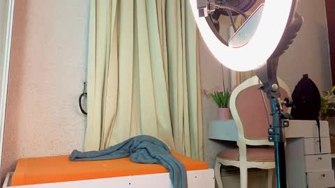 SinnaDark online show from 04/09/26, 11:37