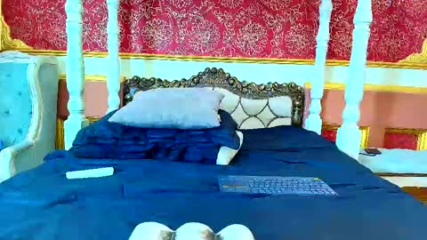 SinnaDark online show from 05/15/26, 01:29