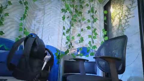 Snapshot of sienna_dark chatting on 06/25/26, 11:37 SinnaDark online show from 06/25/26, 11:37