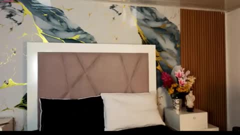 Sienna Desieree online show from 04/15/26, 07:58