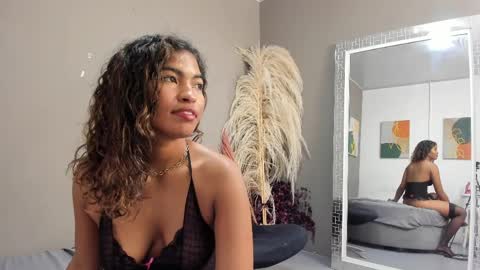 sienna_glow online show from 04/07/26, 12:49