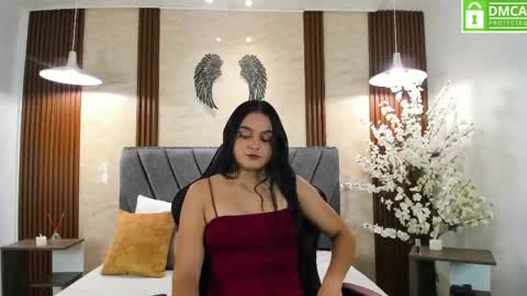 Sienna online show from 05/20/26, 11:49