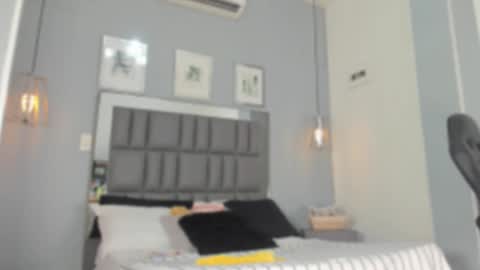 Keira online show from 09/19/25, 11:33