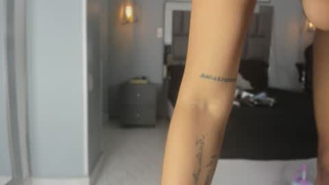 Keira online show from 10/24/25, 11:39