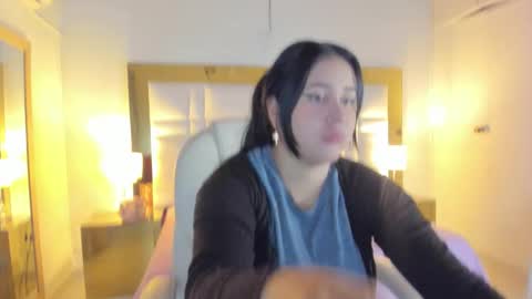 Sienna  online show from 01/16/26, 11:03