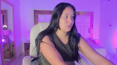 Sienna  online show from 01/17/26, 11:15