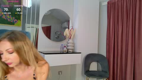Sienna online show from 06/02/26, 11:12