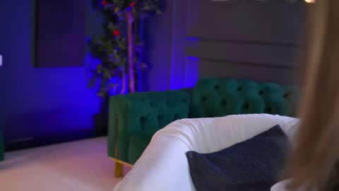 Sienna online show from 02/05/26, 10:09