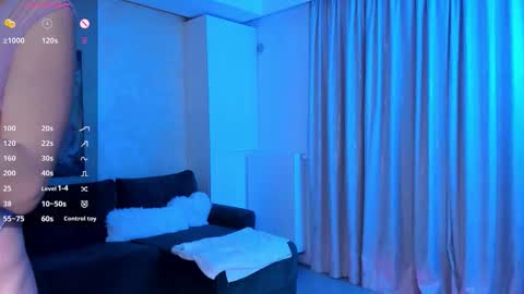 Snapshot of siennastarrr chatting on 10/01/25, 07:53 Sienna online show from 10/01/25, 07:53