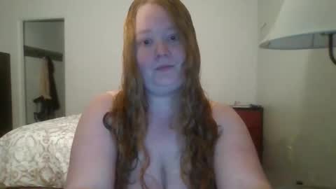 sierra_bby online show from 12/04/25, 11:46