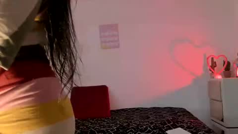 sierra_violet online show from 02/18/25, 05:42