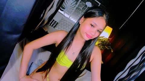 Belle online show from 01/11/25, 06:14