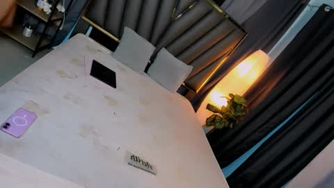 Belle online show from 01/11/26, 08:19