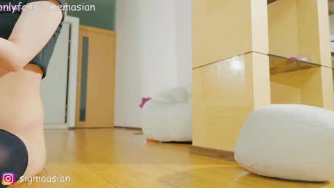 OF   instagram sigmaasian twitter sigmasian online show from 01/31/25, 08:01