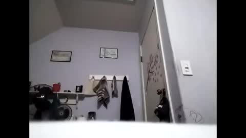 Snapshot of sil15nissan chatting on 04/17/26, 03:31 sil15nissan online show from 04/17/26, 03:31