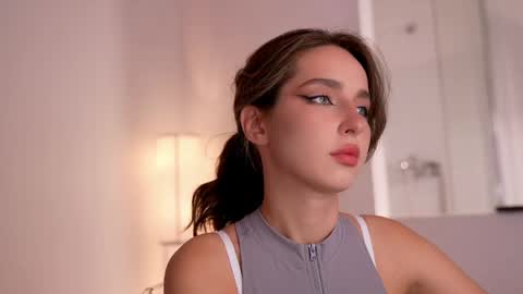 Snapshot of silent_chill chatting on 01/10/25, 10:39 Chilli online show from 01/10/25, 10:39