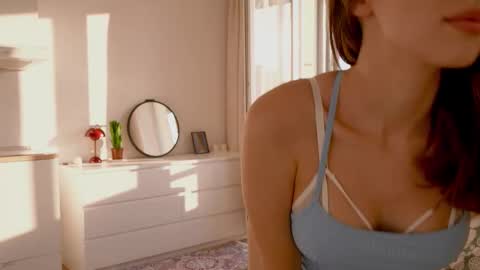 Snapshot of silent_chill chatting on 09/09/25, 03:11 Chilli online show from 09/09/25, 03:11