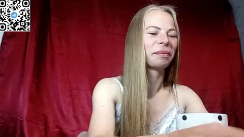 Snapshot of silentpassion567 chatting on 07/10/26, 08:55 JULIANA online show from 07/10/26, 08:55