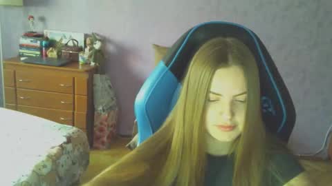 Erica online show from 03/26/26, 08:09