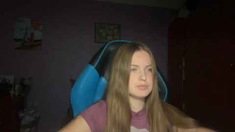 Erica online show from 03/31/26, 06:19