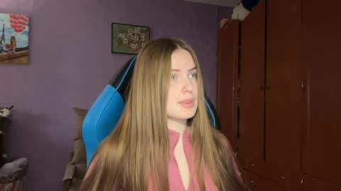 Erica online show from 04/03/26, 09:51