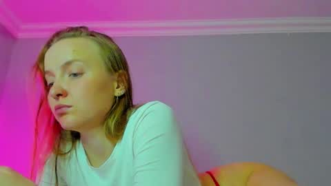 Mila online show from 10/26/25, 07:09