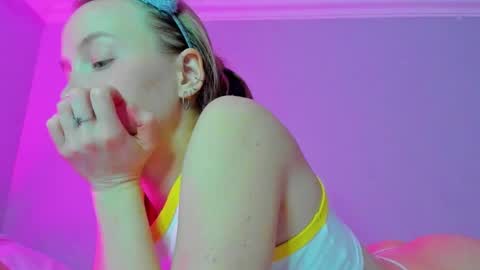 Mila online show from 10/30/25, 06:59