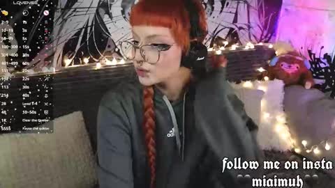 Snapshot of silly_soul chatting on 02/16/26, 09:33 Mia online show from 02/16/26, 09:33