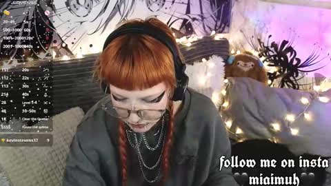 Snapshot of silly_soul chatting on 02/25/26, 02:27 Mia online show from 02/25/26, 02:27