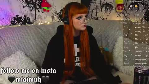 Mia online show from 06/04/26, 08:37