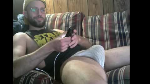 Snapshot of silu1027 chatting on 09/29/25, 03:22 silu1027 online show from 09/29/25, 03:22