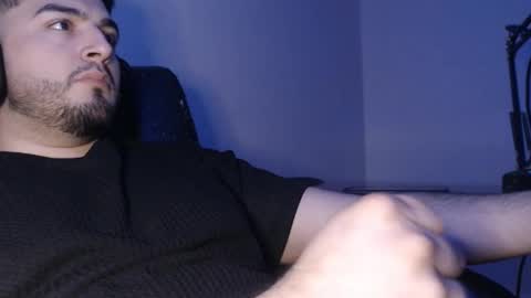 Snapshot of silva1018 chatting on 03/09/25, 12:42 Alvaro online show from 03/09/25, 12:42