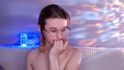 Kate online show from 03/19/26, 06:12