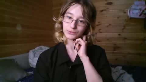 Kate online show from 05/25/26, 09:21