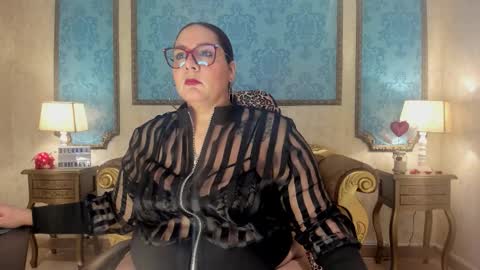 Snapshot of silvanabombshell chatting on 02/13/26, 12:12 SilvanaBombshel online show from 02/13/26, 12:12