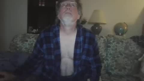 Snapshot of silverfunfox chatting on 04/30/26, 10:43 silverfunfox online show from 04/30/26, 10:43