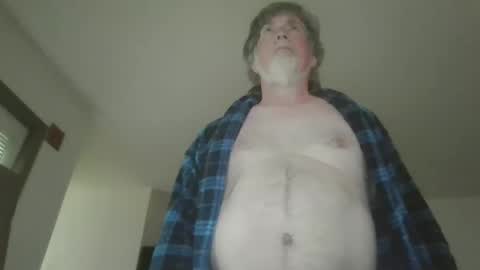 Snapshot of silverfunfox chatting on 05/19/26, 09:32 silverfunfox online show from 05/19/26, 09:32