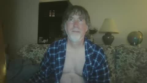 Snapshot of silverfunfox chatting on 06/03/26, 04:37 silverfunfox online show from 06/03/26, 04:37
