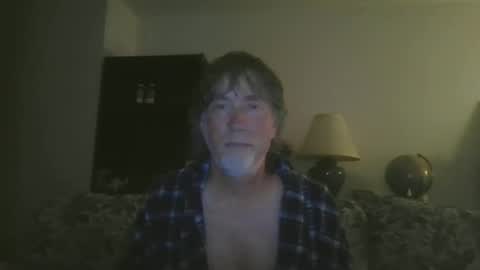 Snapshot of silverfunfox chatting on 06/05/26, 03:35 silverfunfox online show from 06/05/26, 03:35