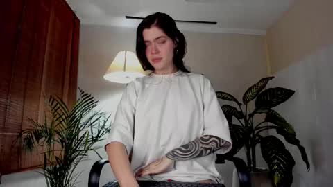 silverhase1 online show from 11/22/25, 01:04