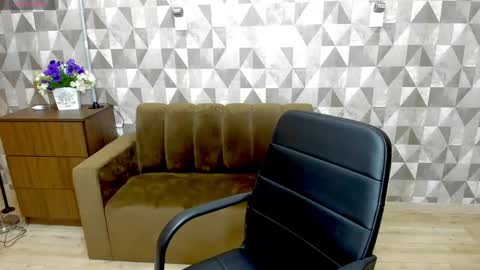 silviarosse online show from 04/29/26, 11:14