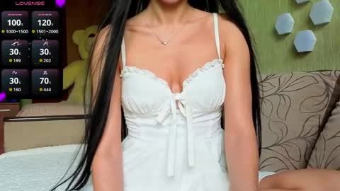 miss Anna online show from 06/08/26, 03:12