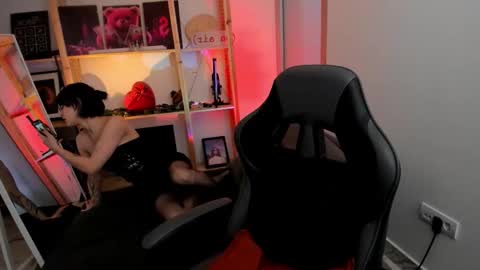 Wendy help me get get 69 likes  online show from 02/08/26, 07:12