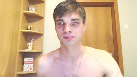 Snapshot of simbo_cool chatting on 09/13/25, 10:59 Simba online show from 09/13/25, 10:59