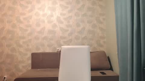 Snapshot of simbo_cool chatting on 10/14/25, 04:52 Simba online show from 10/14/25, 04:52